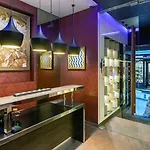Deger 16 Residences Apartamento *