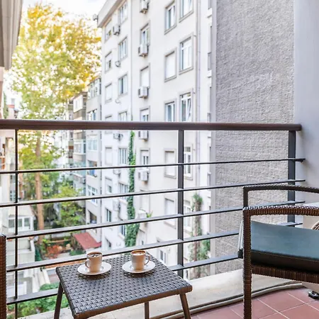 Deger 16 Residences